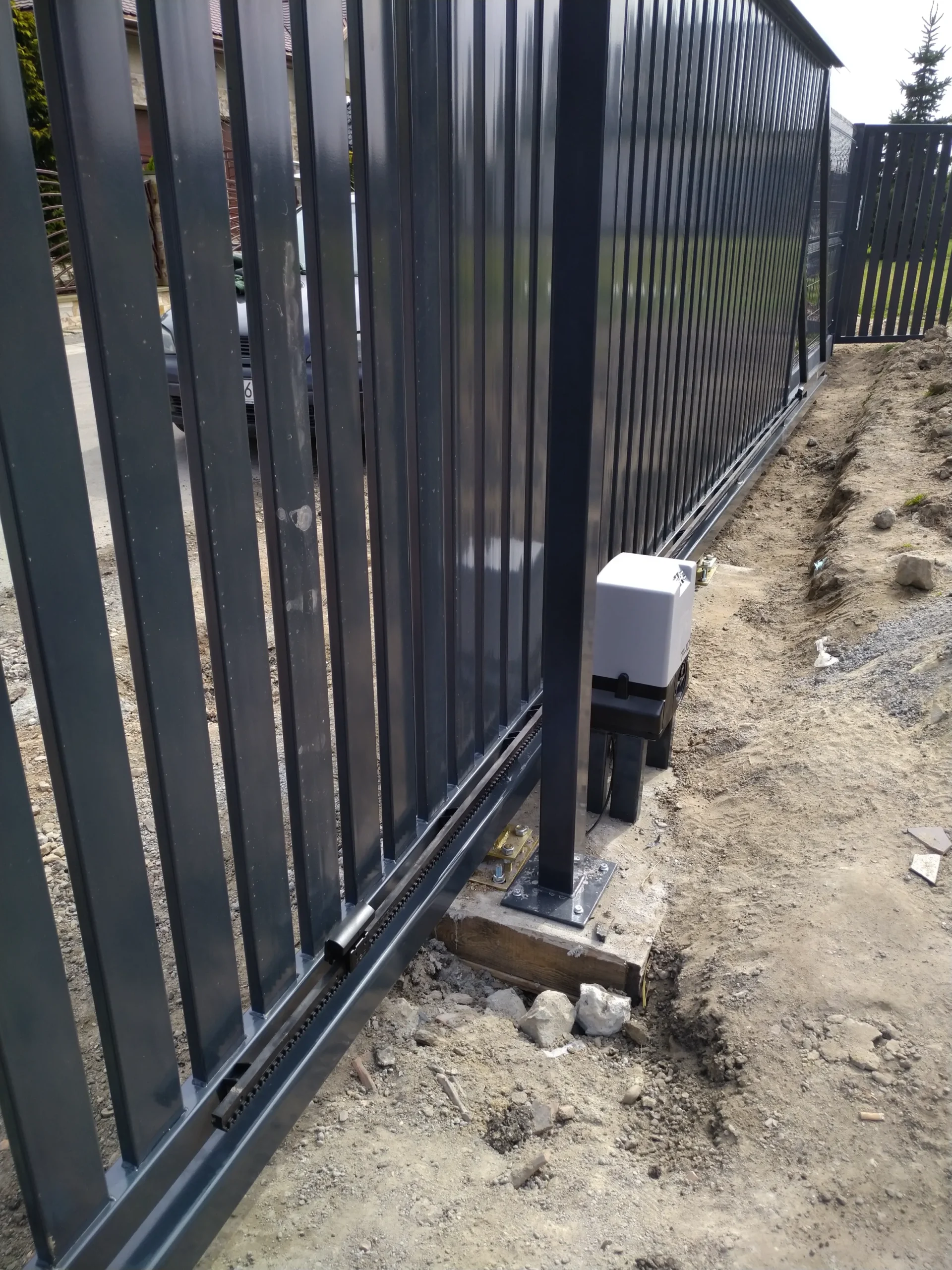 zdjęcie - napęd do bramy